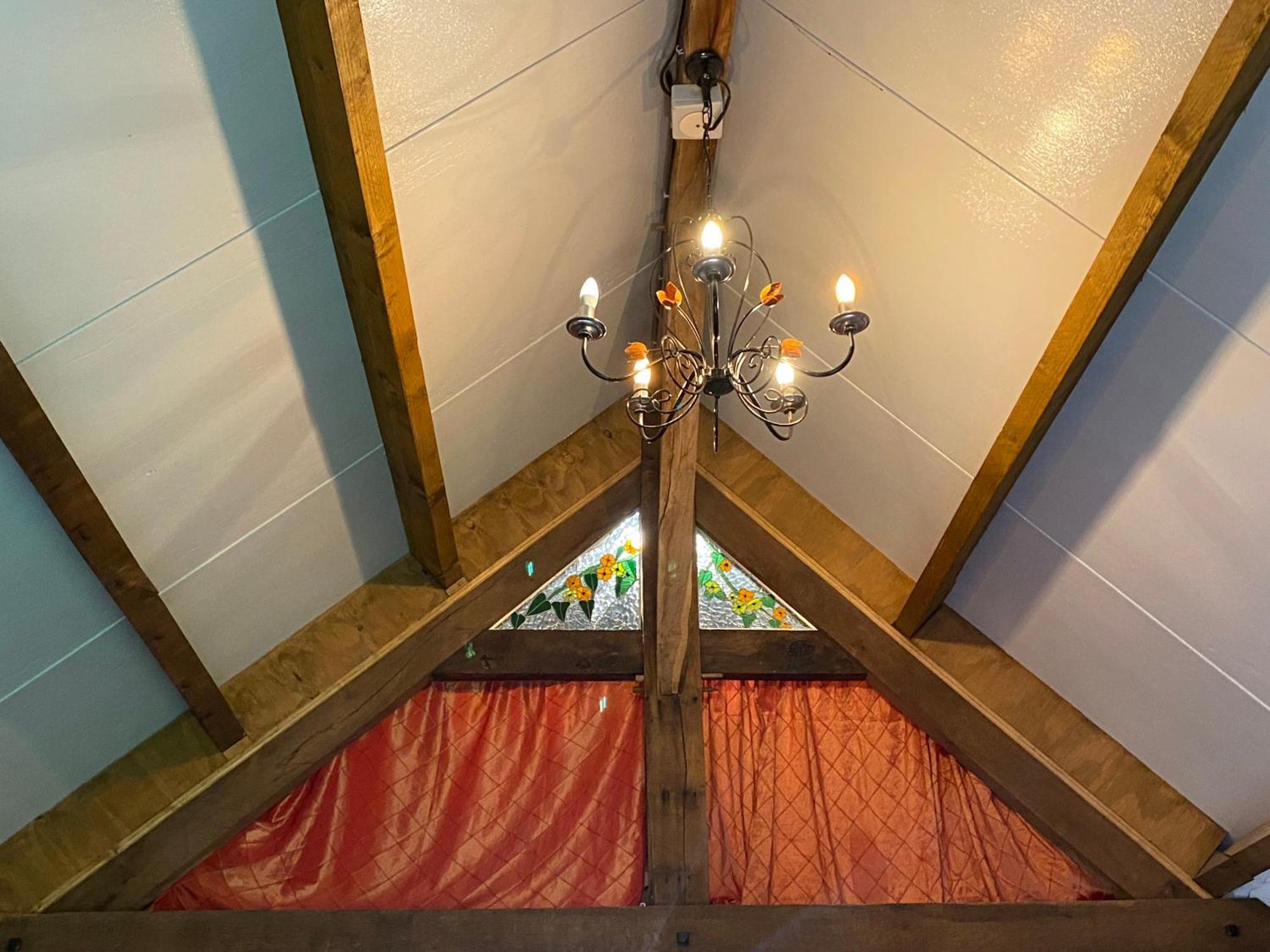 Spacious, Rustic Studio Space For 2 Persons Saint-Cyr-du-Bailleul Exterior foto